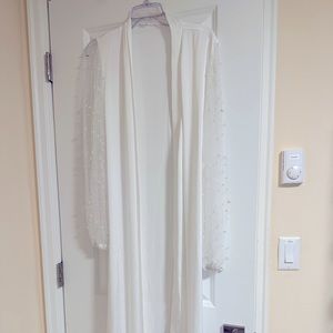 Bridal robe with pearls